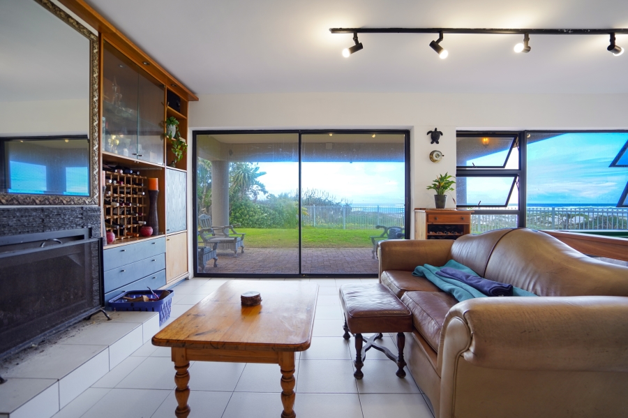 4 Bedroom Property for Sale in Van Riebeeckstrand Western Cape